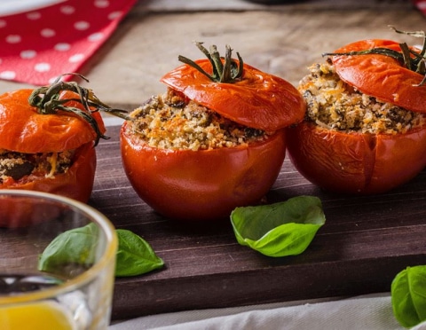 gefuellte tomaten mit quinoa rezept